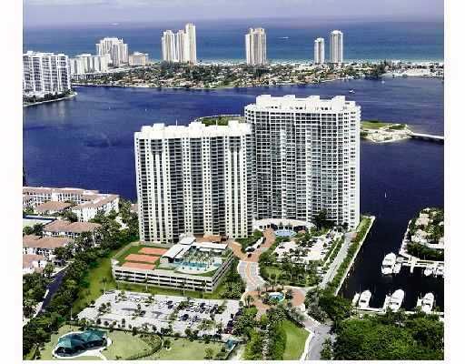 Peninsula I Aventura Condo